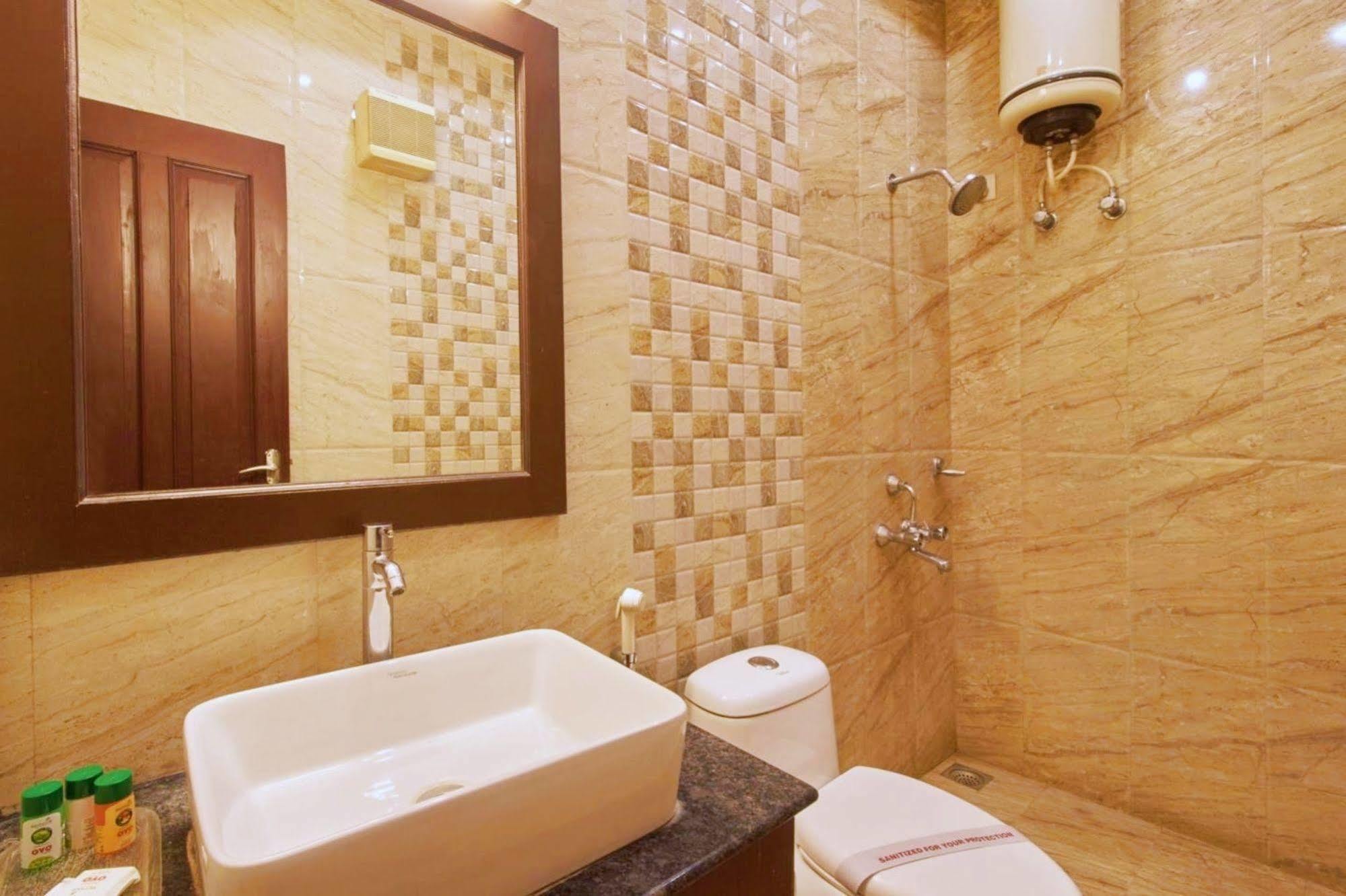 Genx Banjara Hill 1589 Hotel Hyderabad Exterior photo